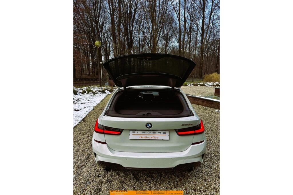 BMW 3 Serie Touring 330e High Executive, M-Sport, BMW Laser